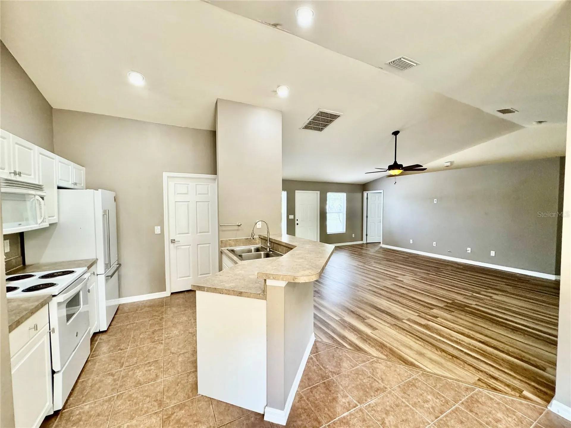 2172 Macaris Avenue North Port FL 34286