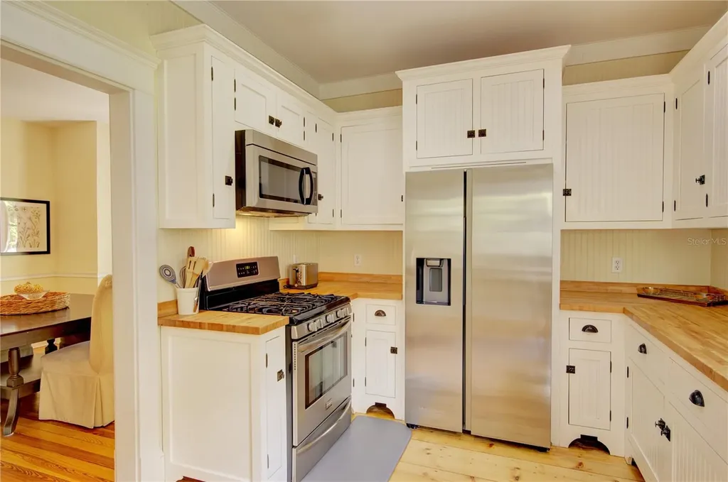 426 N Clara Avenue Deland FL 32720