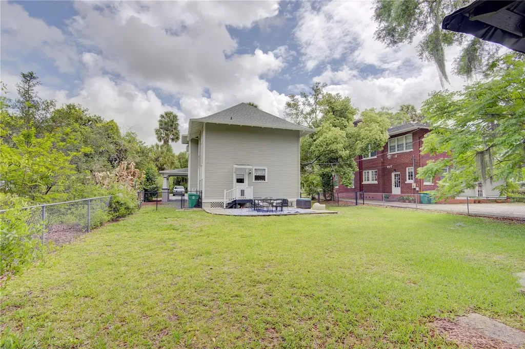 426 N Clara Avenue Deland FL 32720