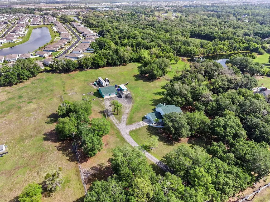 4385 Semoran Farms Road Kissimmee FL 34744