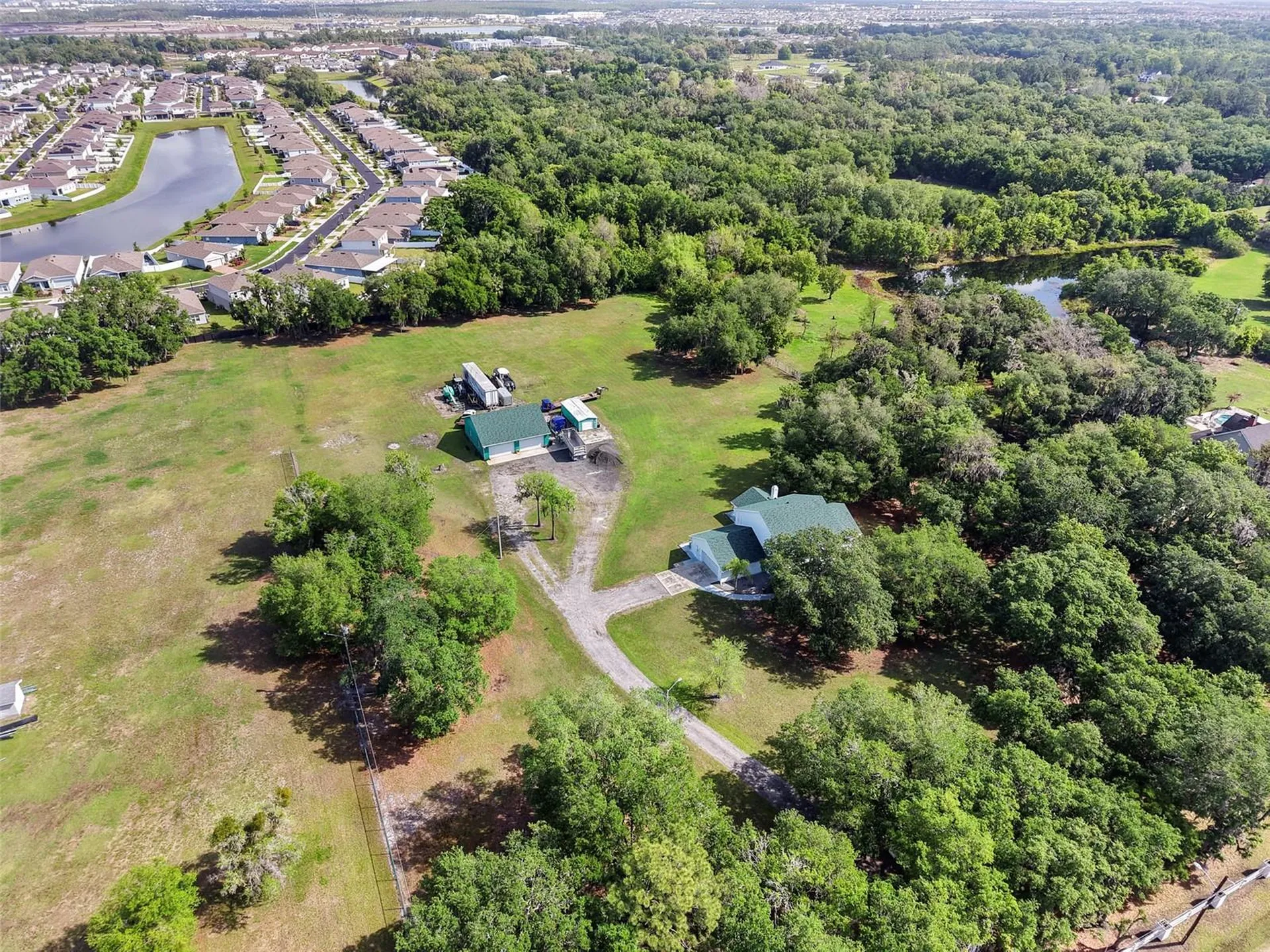 4385 Semoran Farms Road Kissimmee FL 34744