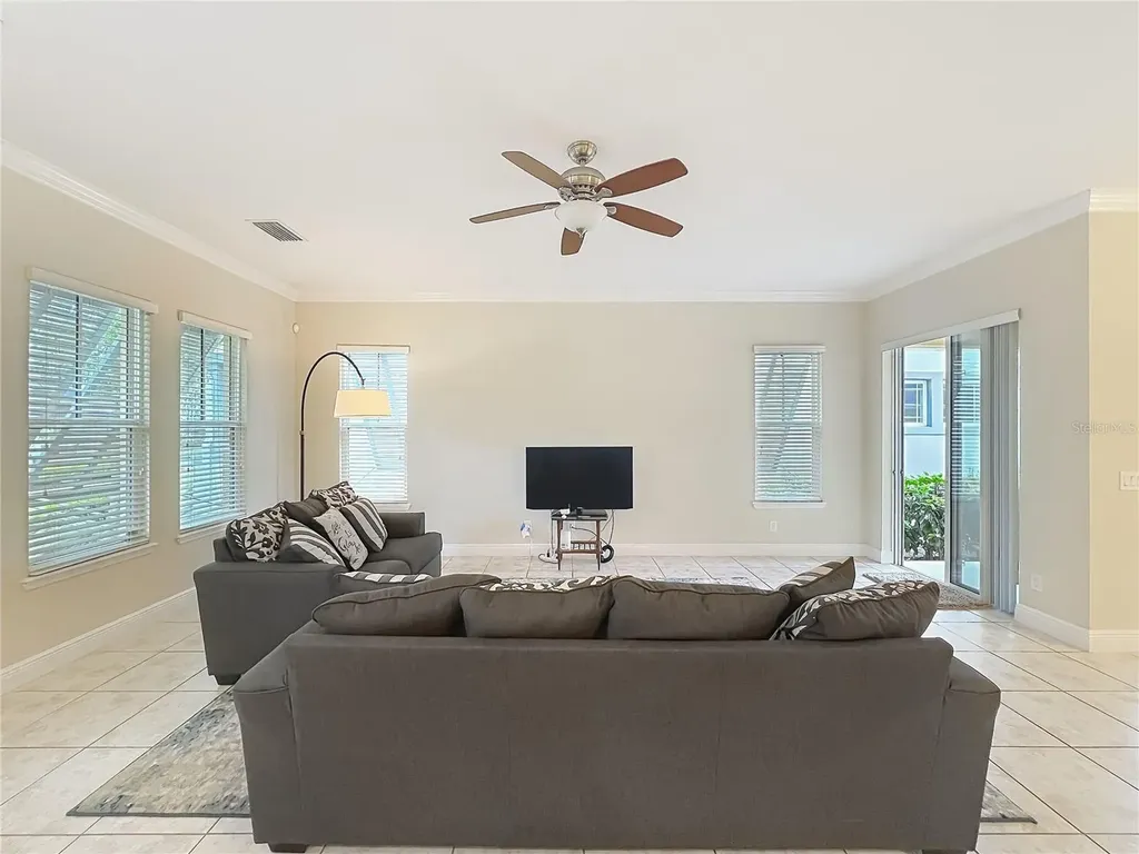 8461 Greider Way Orlando FL 32827