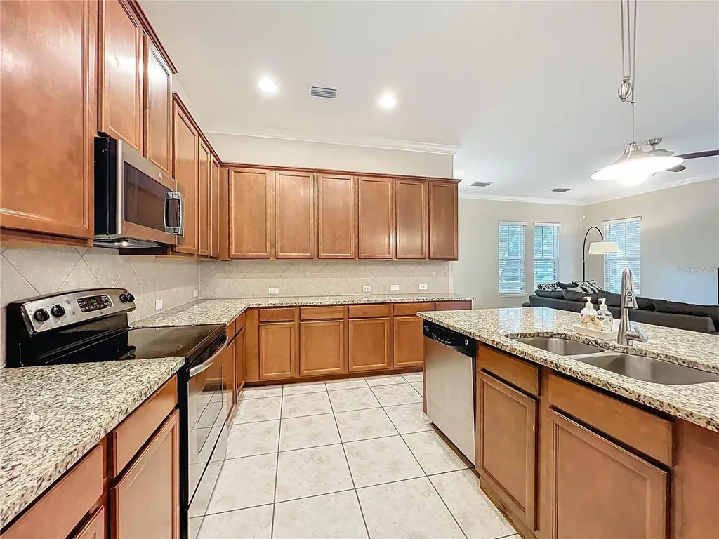 8461 Greider Way Orlando FL 32827