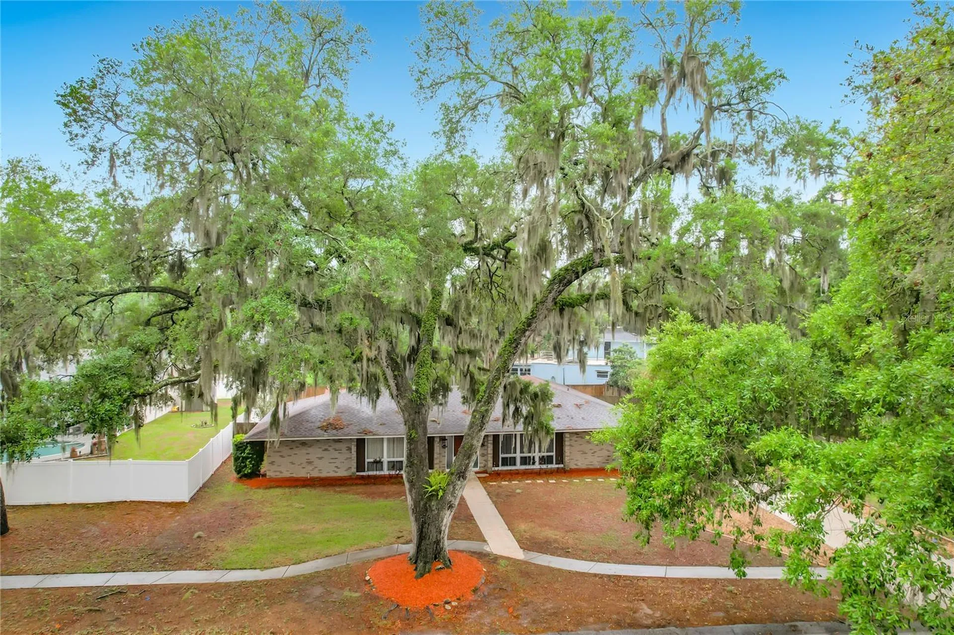 112 Elm Square N Lakeland FL 33813