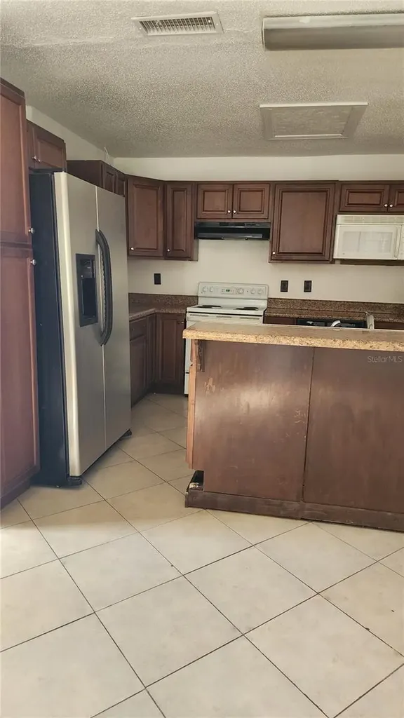 5015 Edmee Circle Orlando FL 32822