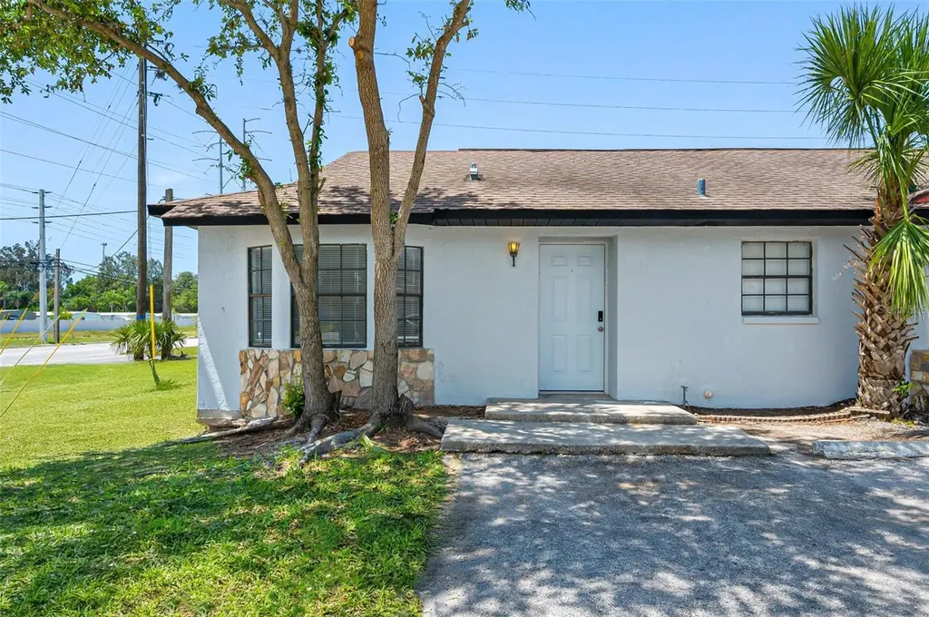 501 Street Michaels Way Tarpon Springs FL 34689
