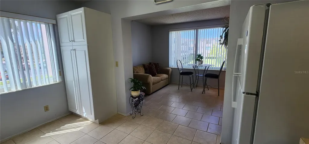 2402 Ecuadorian Way Clearwater FL 33763