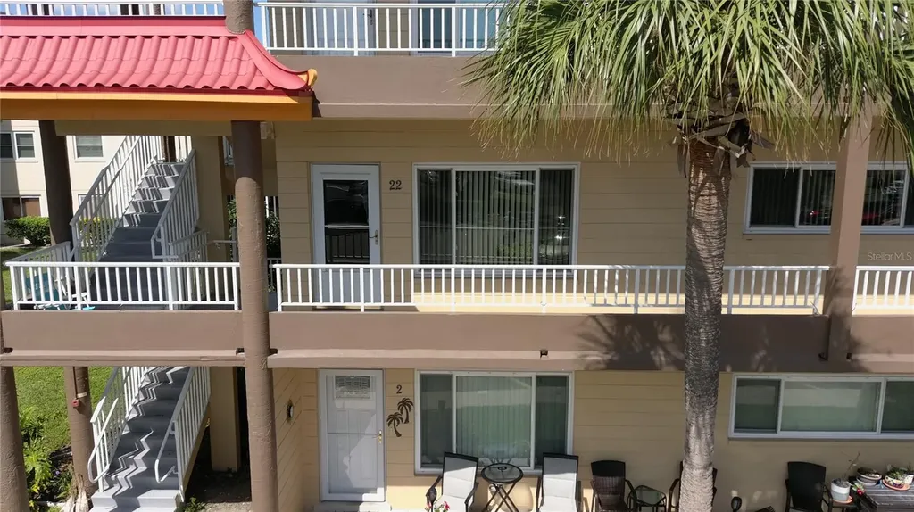 2402 Ecuadorian Way Clearwater FL 33763