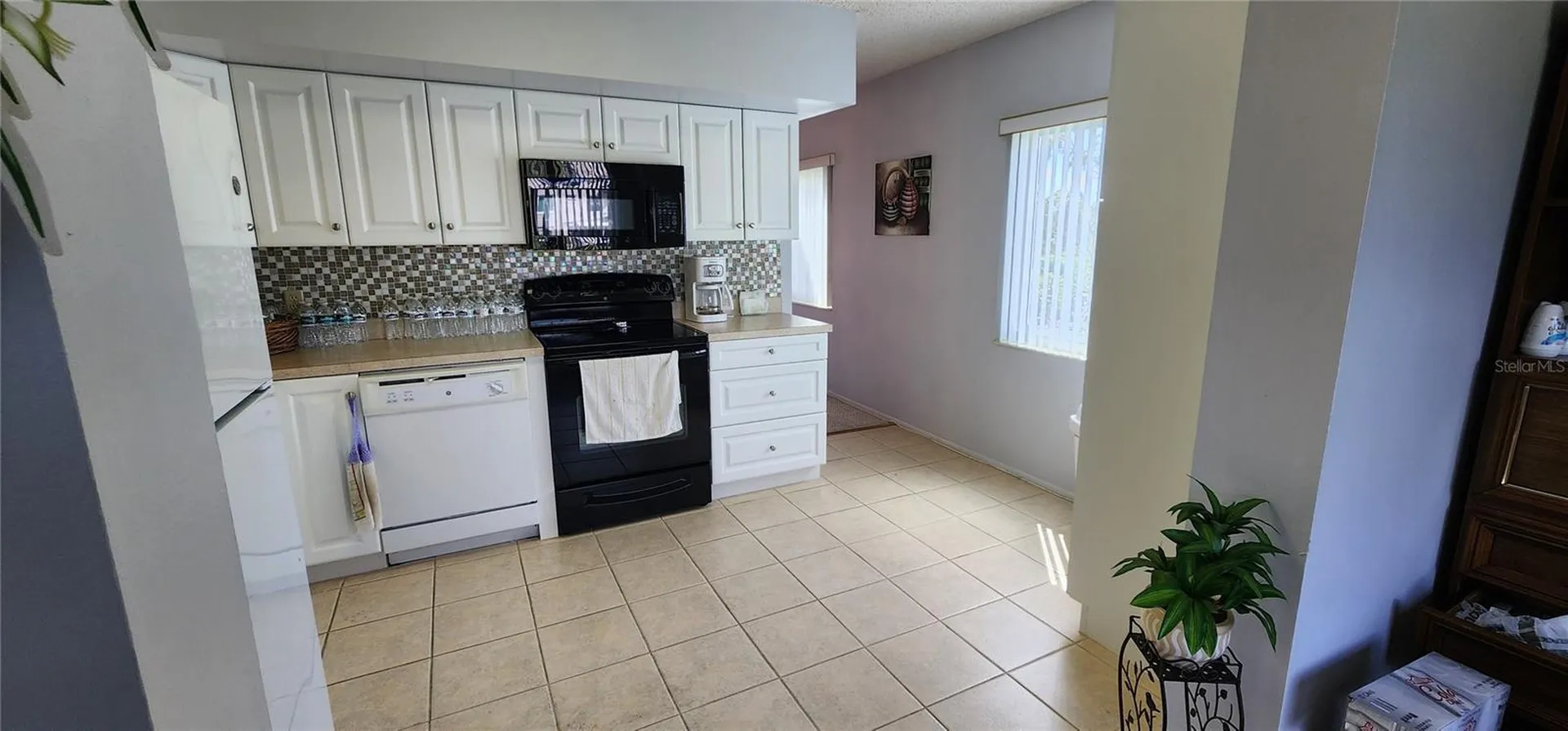 2402 Ecuadorian Way Clearwater FL 33763