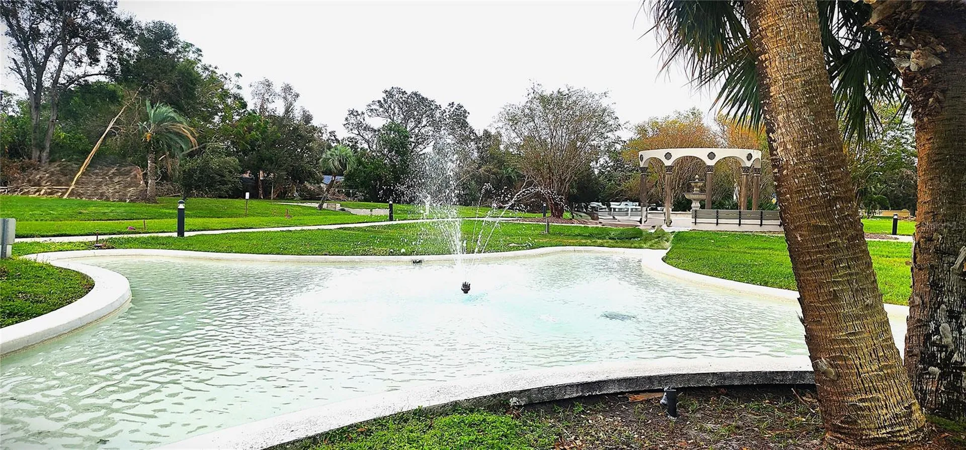 2402 Ecuadorian Way Clearwater FL 33763