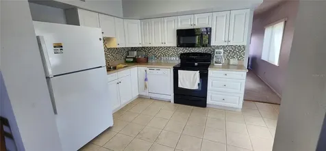 2402 Ecuadorian Way Clearwater FL 33763