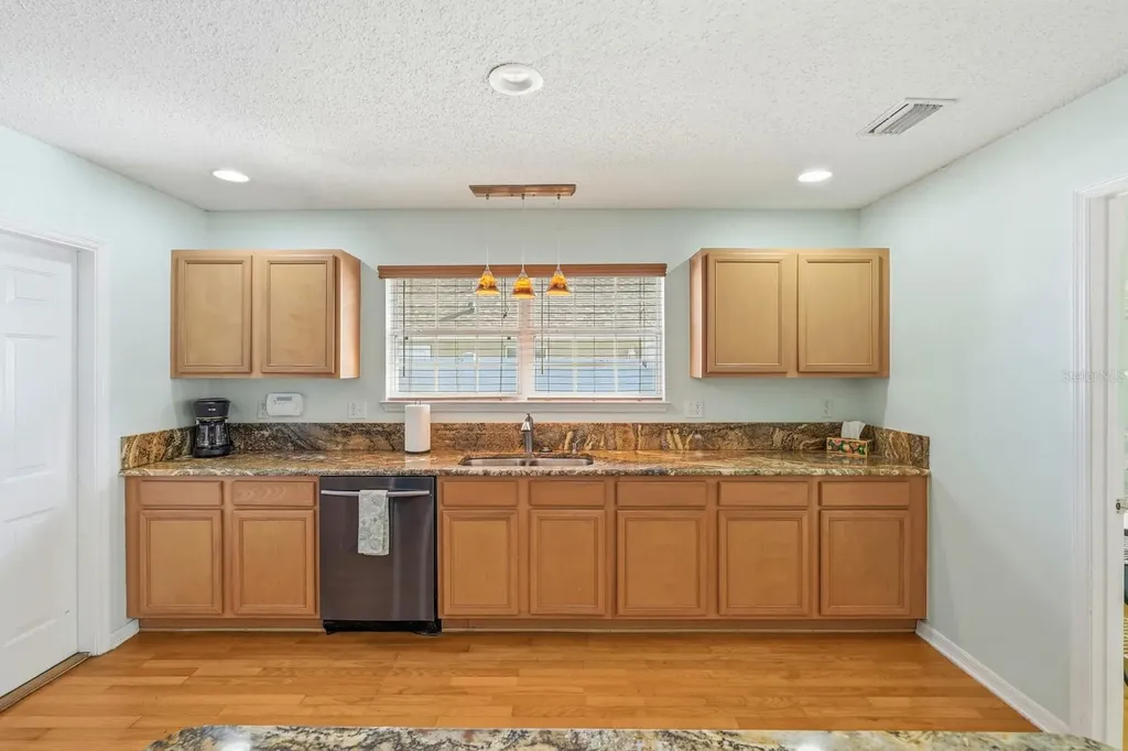 14 Roxanne Lane Palm Coast FL 32164