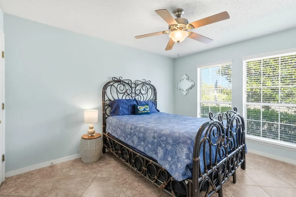 14 Roxanne Lane Palm Coast FL 32164