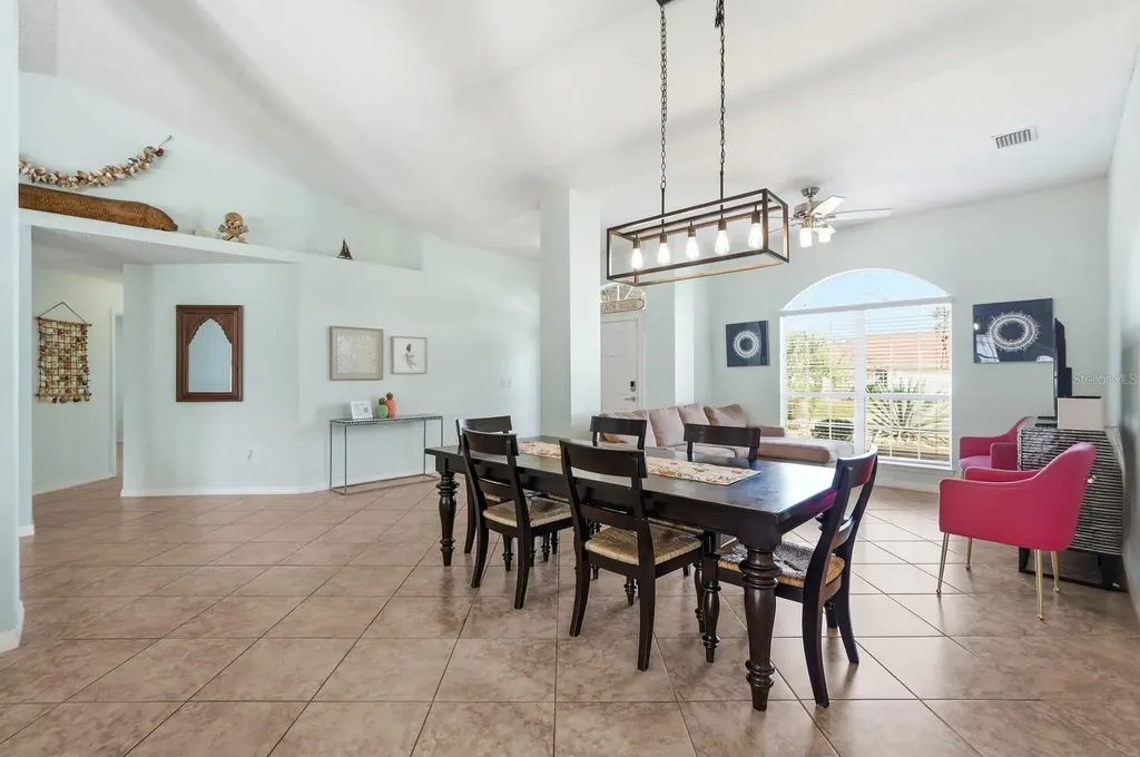 14 Roxanne Lane Palm Coast FL 32164