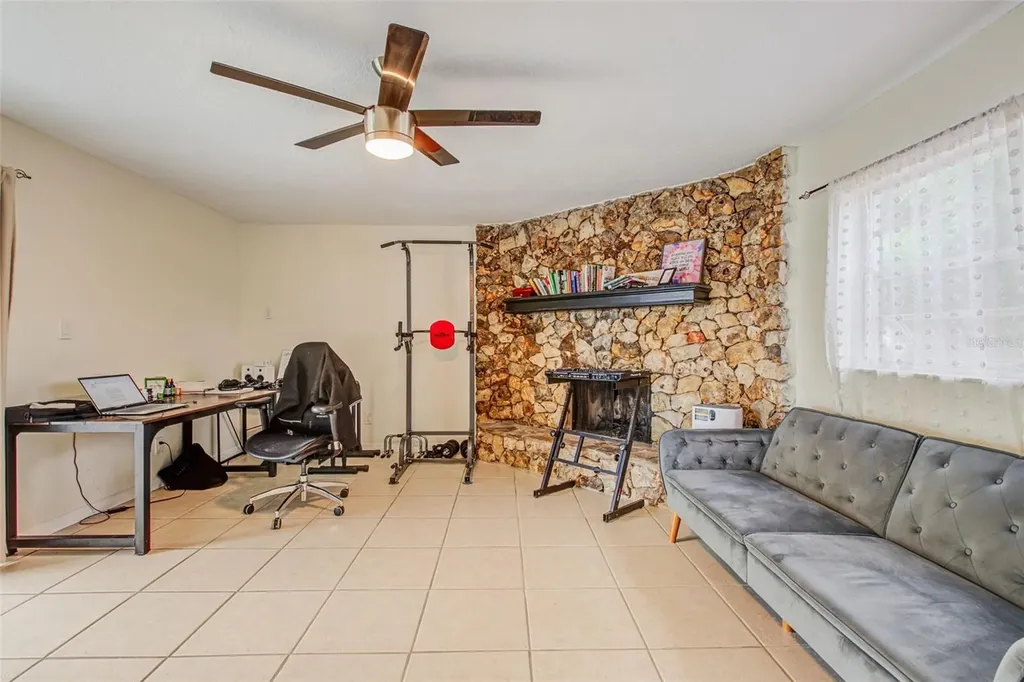 4149 Montrose Court Orlando FL 32812