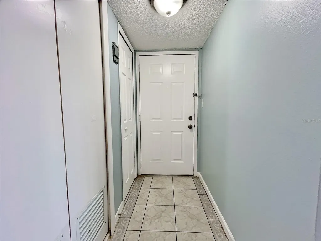 865 Sky Lake Circle Orlando FL 32809