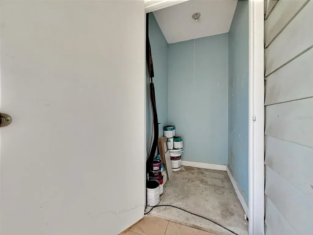 865 Sky Lake Circle Orlando FL 32809