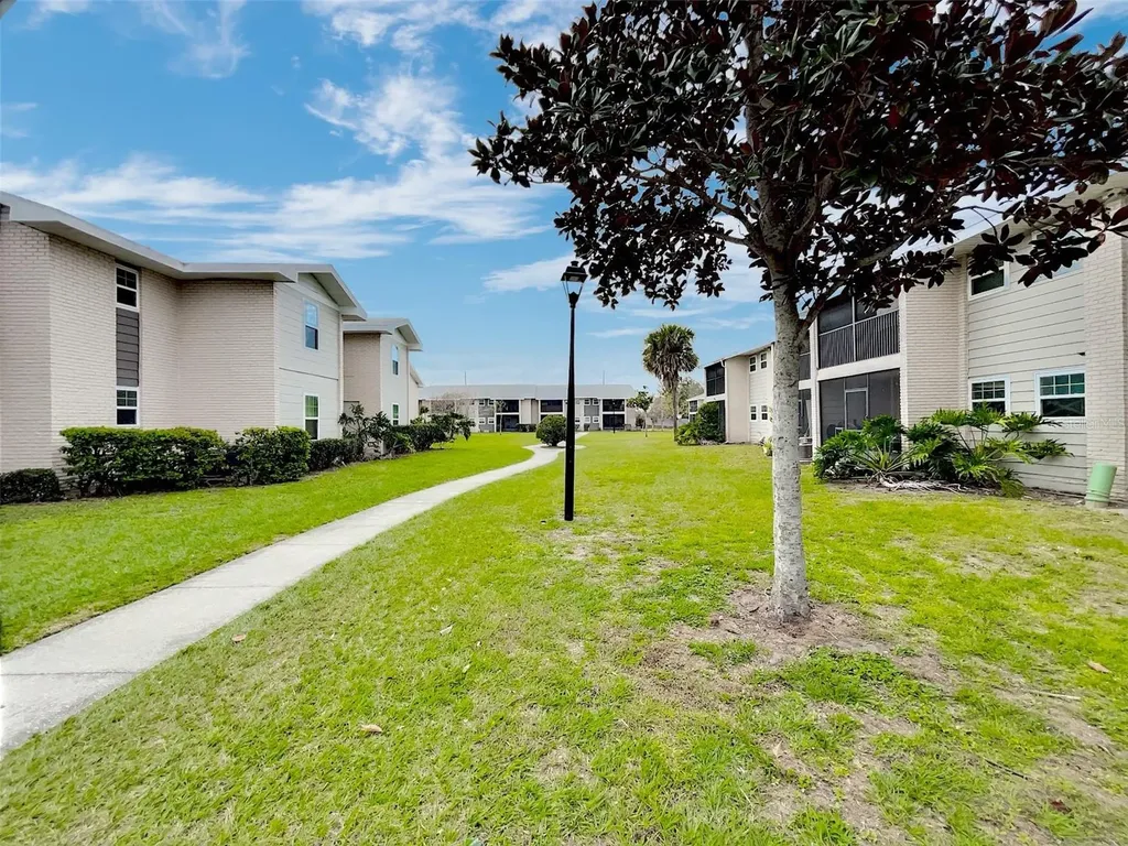 865 Sky Lake Circle Orlando FL 32809