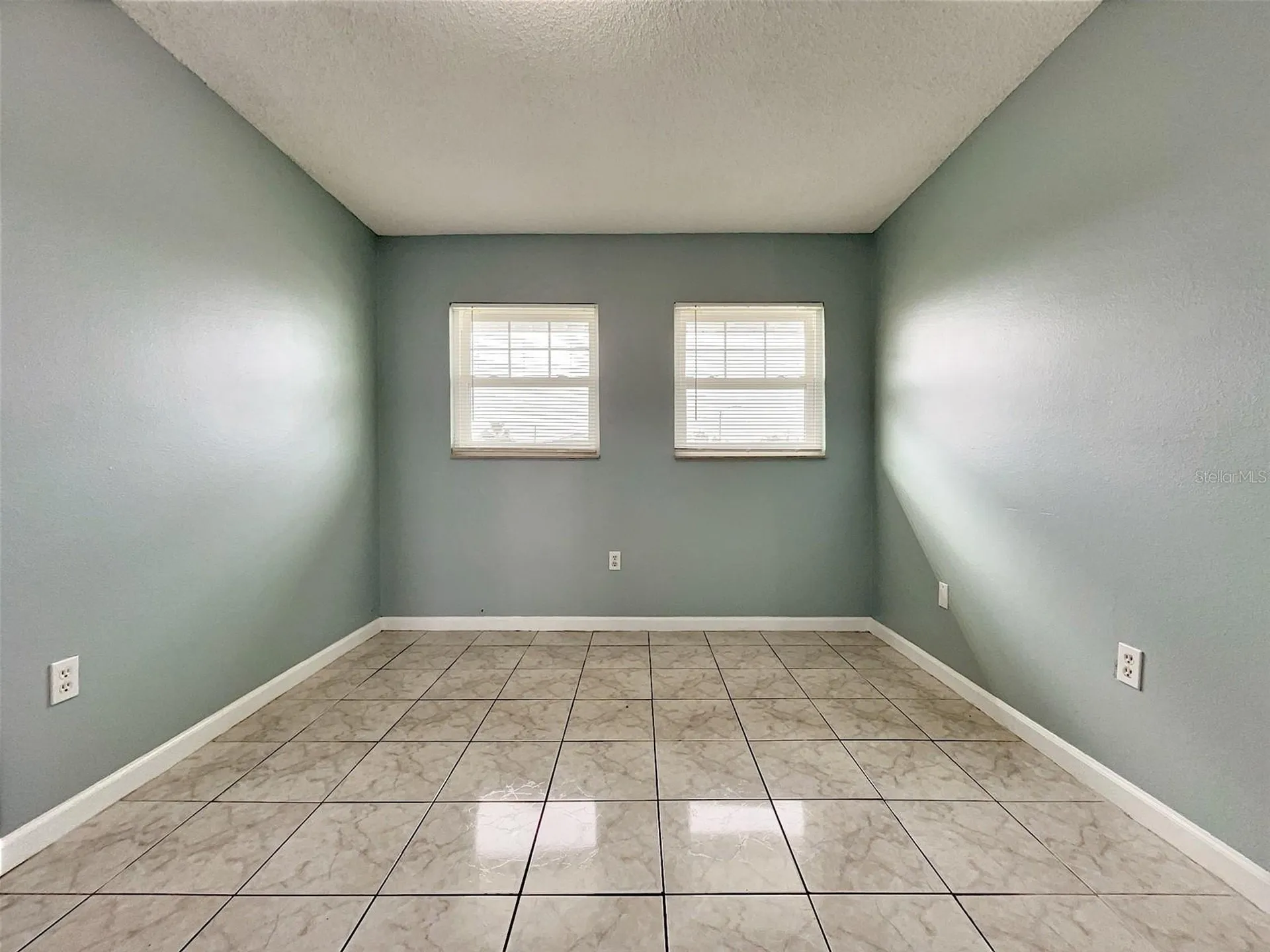 865 Sky Lake Circle Orlando FL 32809