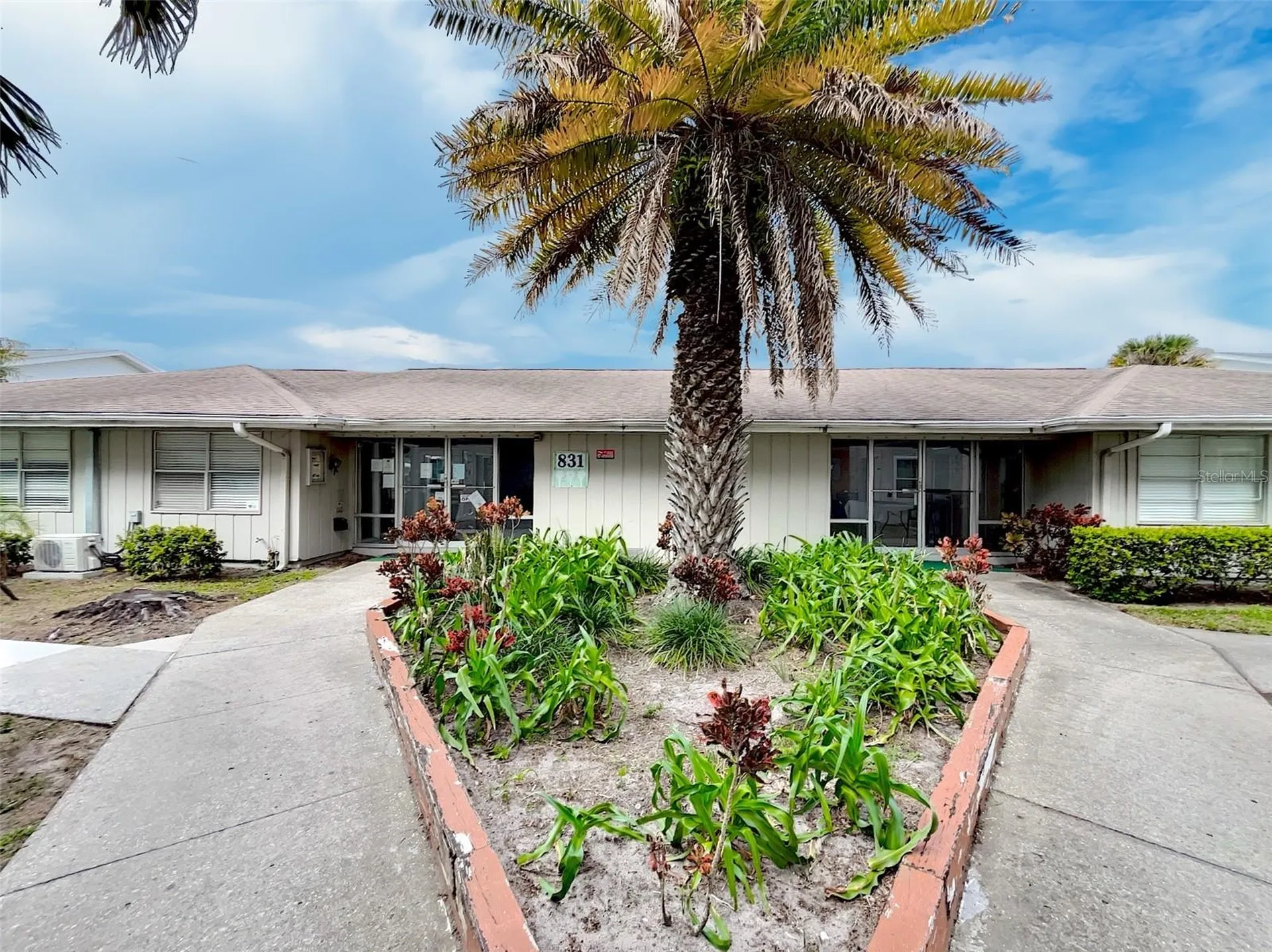 865 Sky Lake Circle Orlando FL 32809