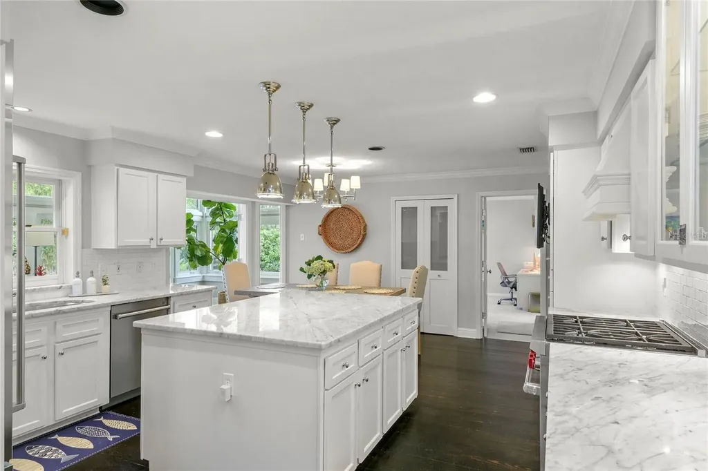 543 E Lake Sue Avenue Winter Park FL 32789
