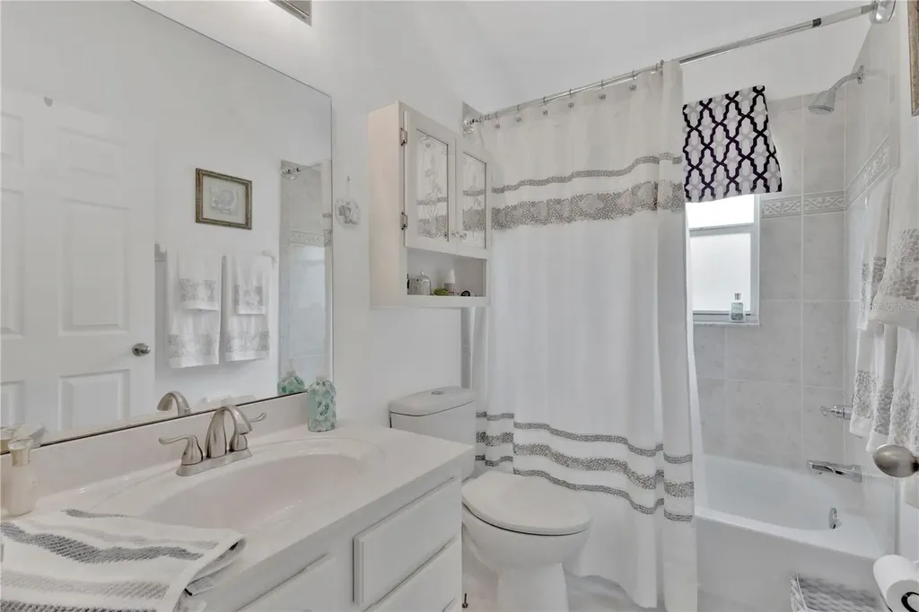 107 Thornbury Lane Kissimmee FL 34744