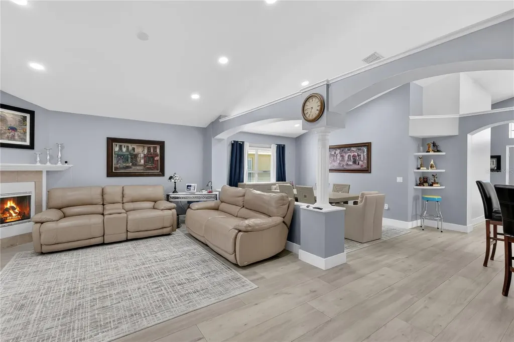 107 Thornbury Lane Kissimmee FL 34744
