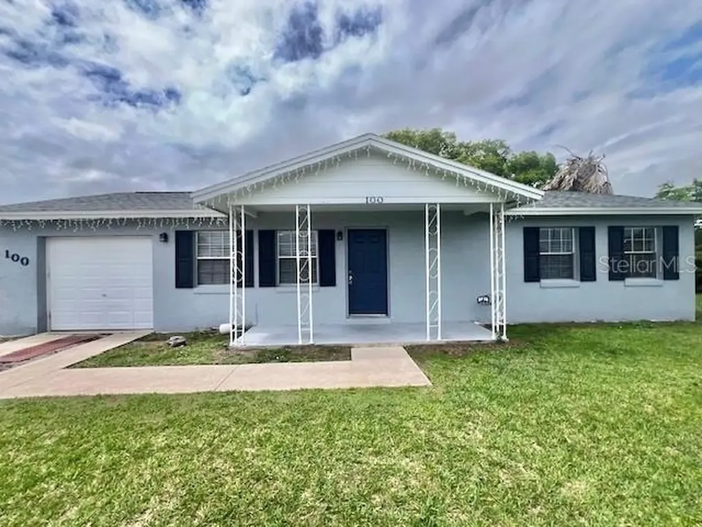100 Lerma Court Kissimmee FL 34743