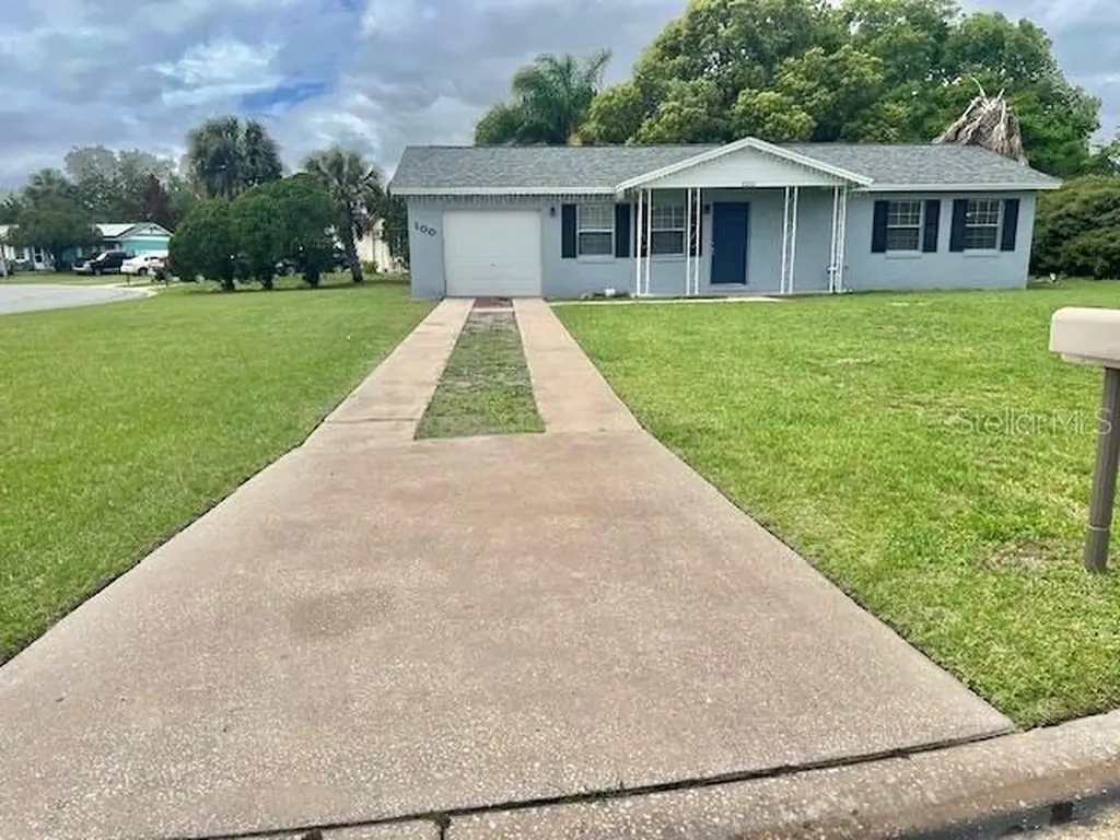 100 Lerma Court Kissimmee FL 34743