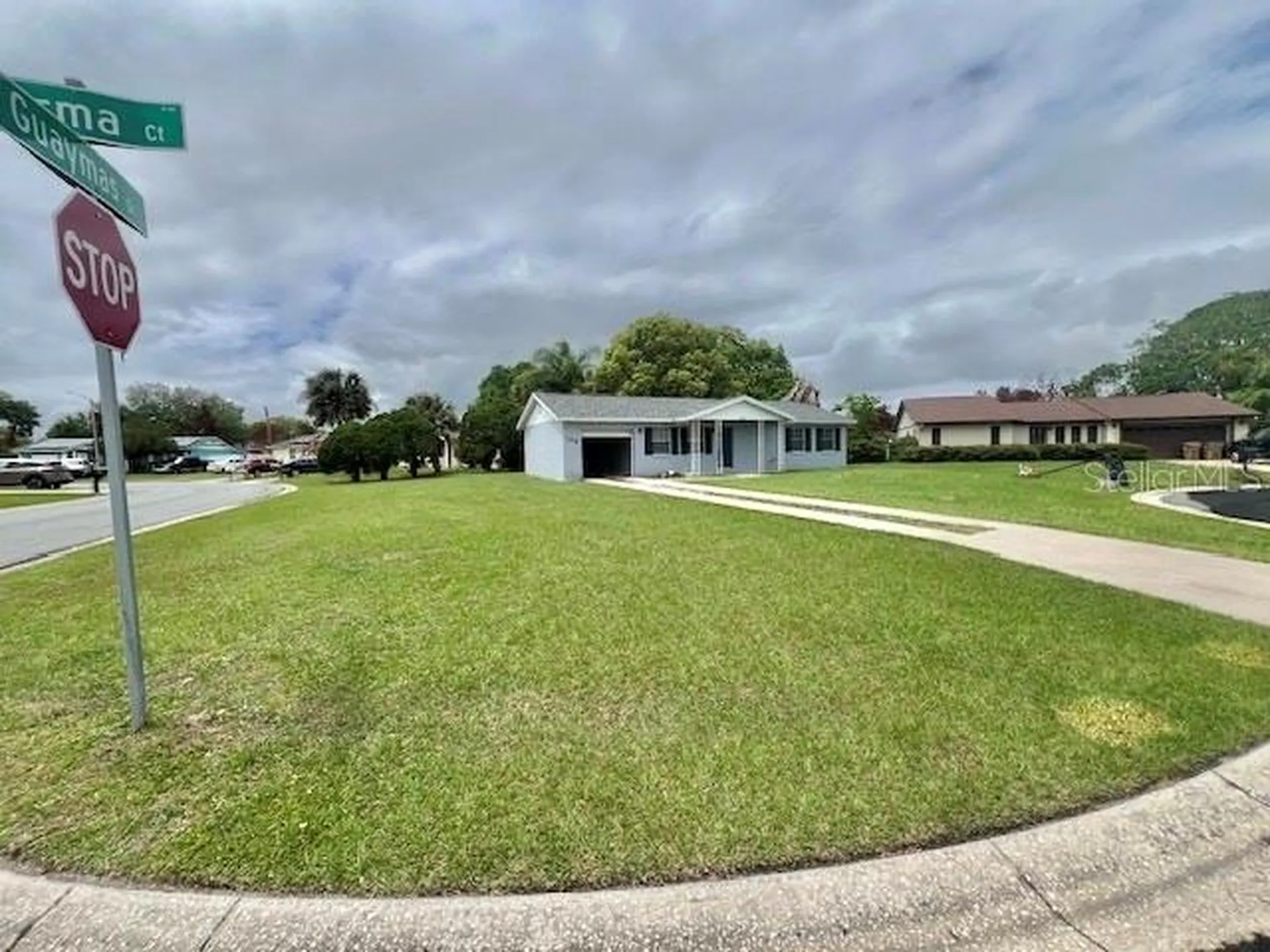 100 Lerma Court Kissimmee FL 34743