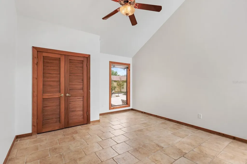 2925 Chelsea Woods Drive Valrico FL 33596