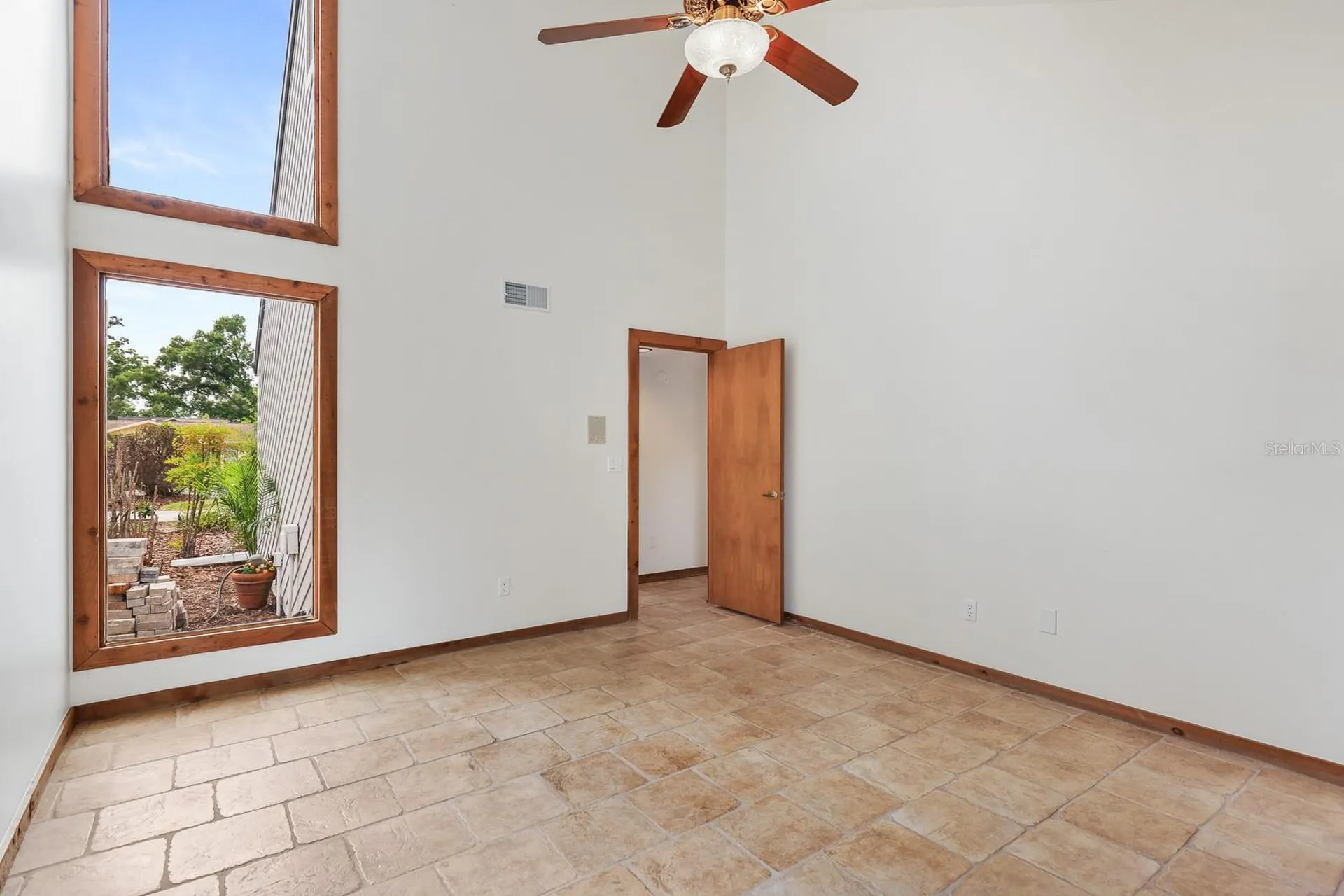 2925 Chelsea Woods Drive Valrico FL 33596