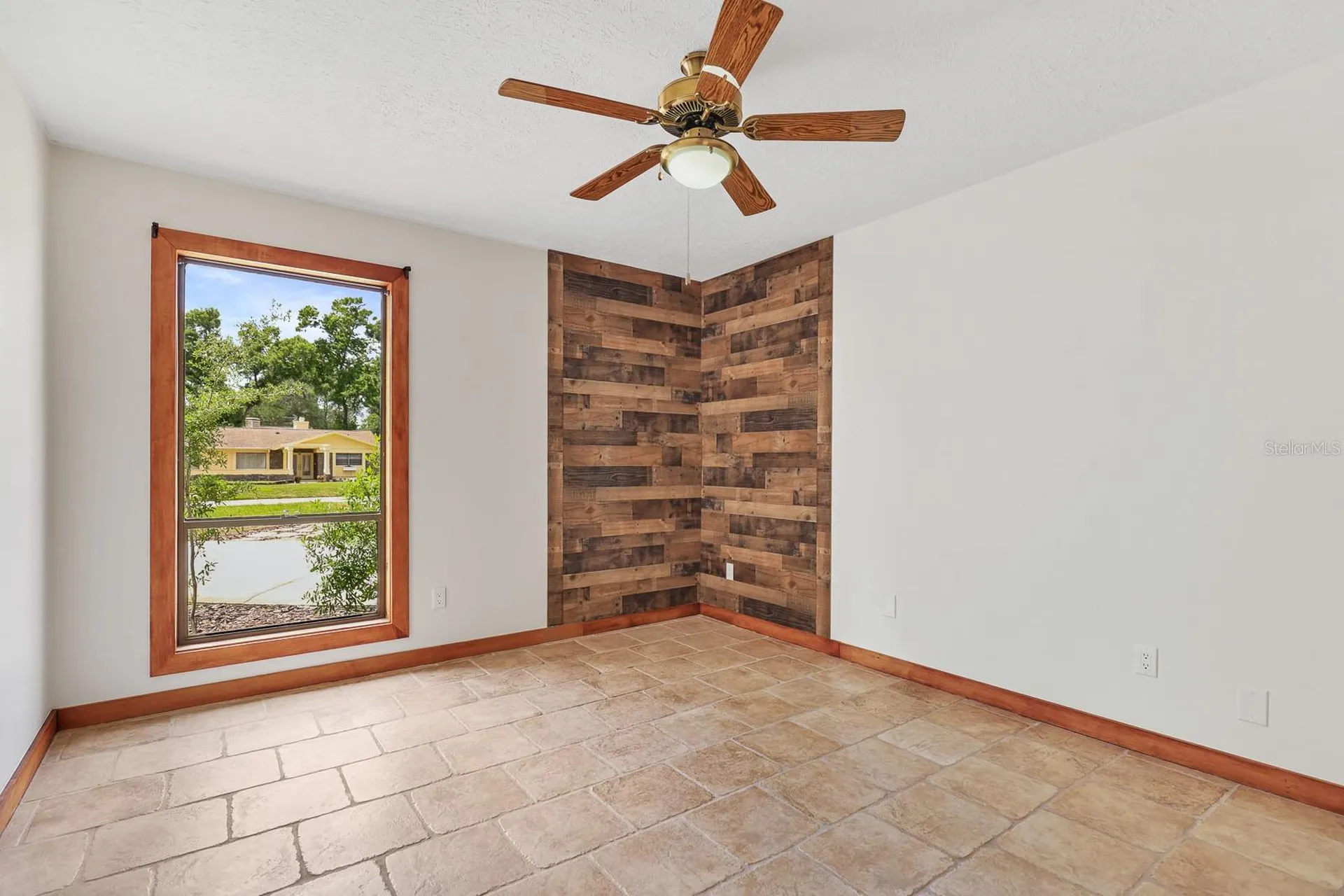 2925 Chelsea Woods Drive Valrico FL 33596