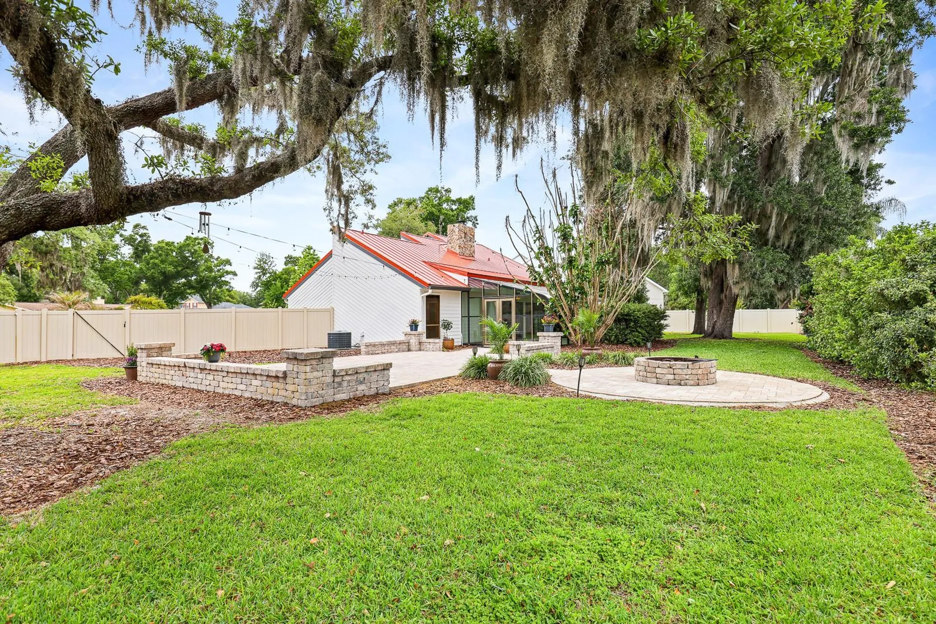 2925 Chelsea Woods Drive Valrico FL 33596