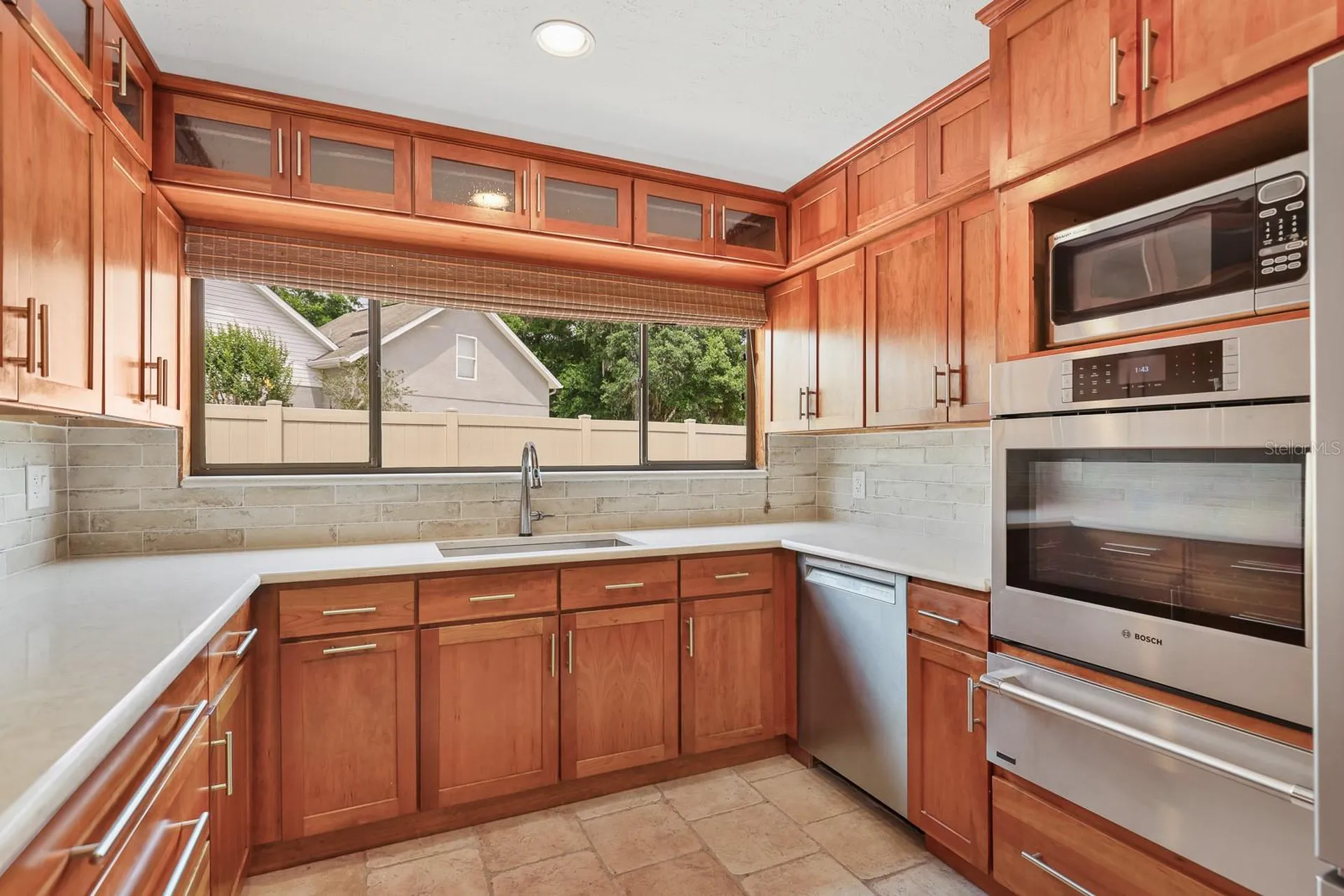 2925 Chelsea Woods Drive Valrico FL 33596