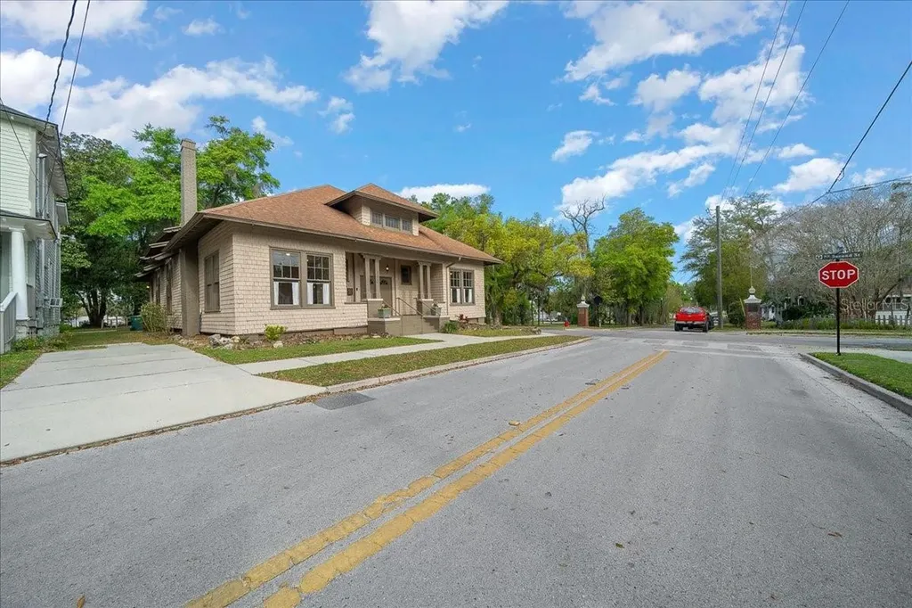 118 NE Tuscawilla Avenue Ocala FL 34470