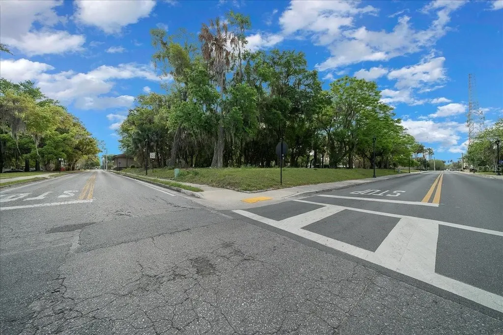 118 NE Tuscawilla Avenue Ocala FL 34470