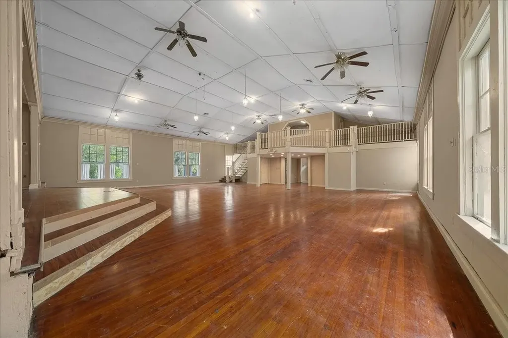 118 NE Tuscawilla Avenue Ocala FL 34470
