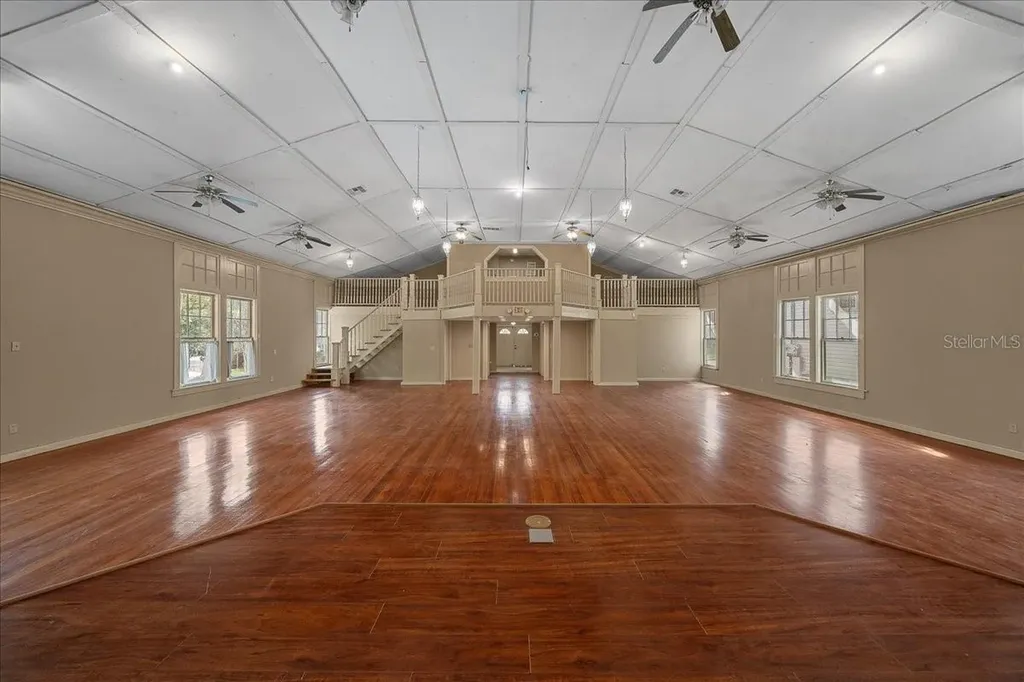118 NE Tuscawilla Avenue Ocala FL 34470