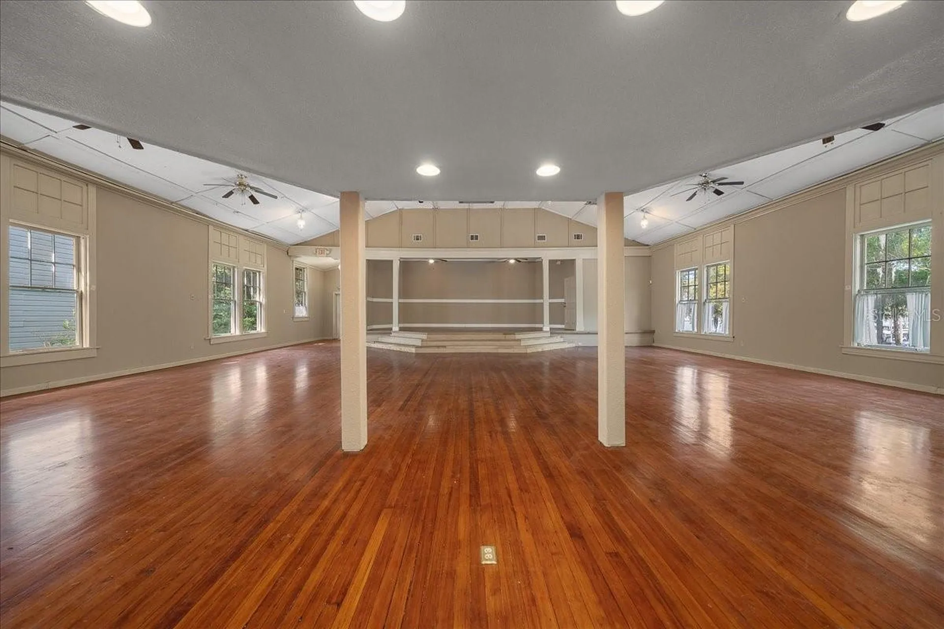 118 NE Tuscawilla Avenue Ocala FL 34470