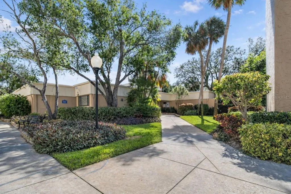 2617 Cove Cay Drive Clearwater FL 33760