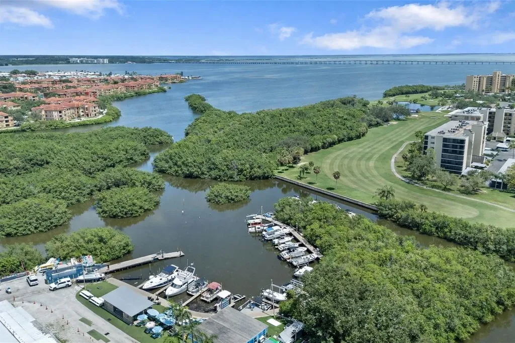 2617 Cove Cay Drive Clearwater FL 33760