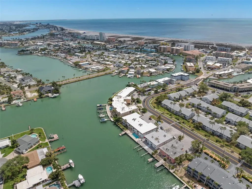 11655 3rd Street E Treasure Island FL 33706