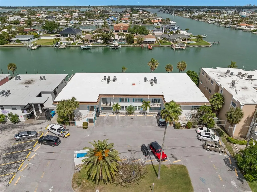 11655 3rd Street E Treasure Island FL 33706