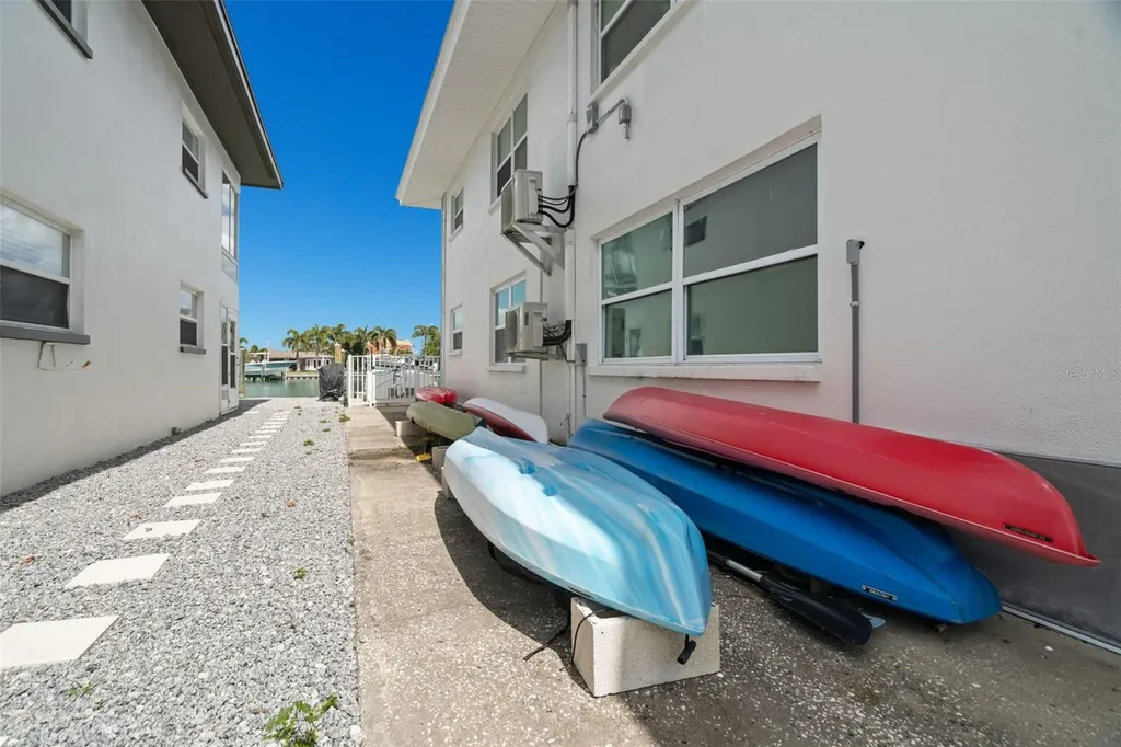 11655 3rd Street E Treasure Island FL 33706