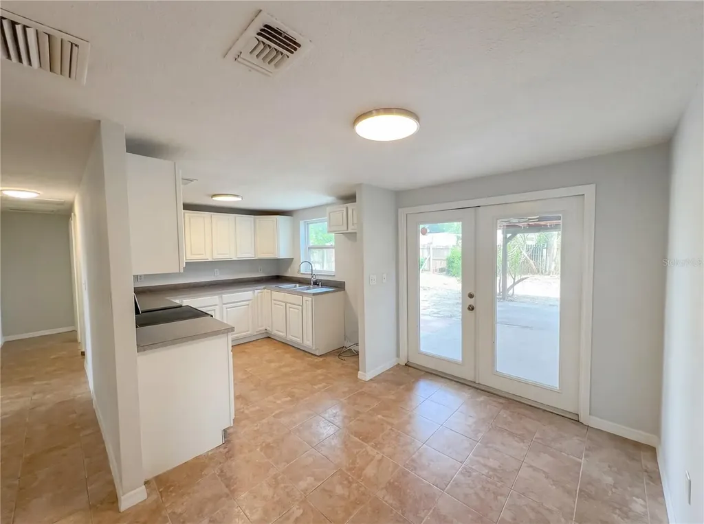 2126 Smithfield Circle S Lakeland FL 33801