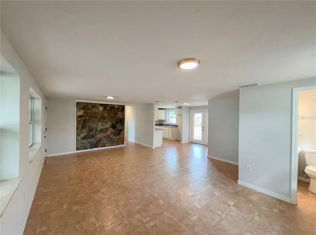 2126 Smithfield Circle S Lakeland FL 33801