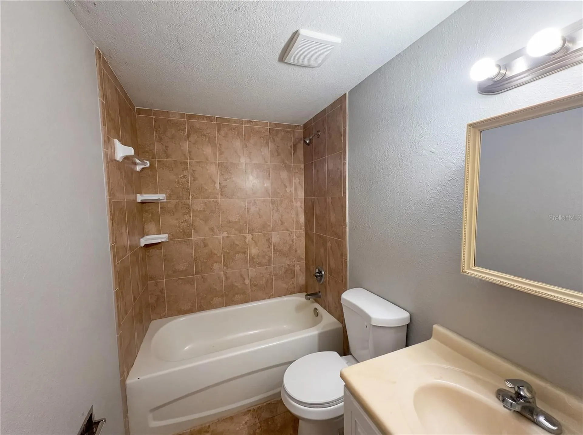 2126 Smithfield Circle S Lakeland FL 33801