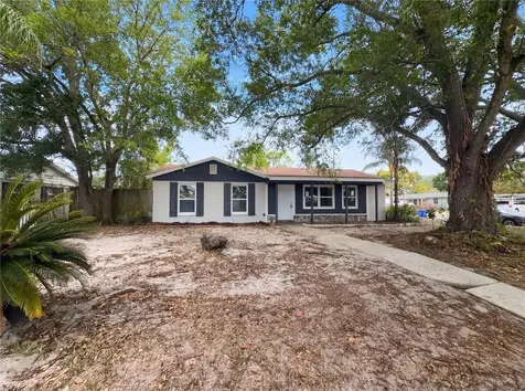 2126 Smithfield Circle S Lakeland FL 33801