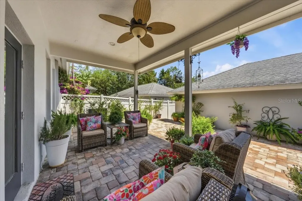 9606 Royce Drive Tampa FL 33626